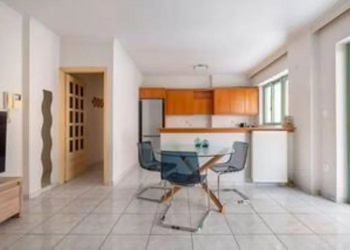 Athens Riviera Modern Apartment